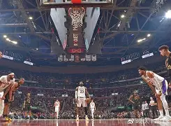 爱游戏官方入口-赛后体能课后，克里夫兰骑士队长鼓劲备战德国杯，压力陡增，细节决定成败(克里夫兰骑士官网)