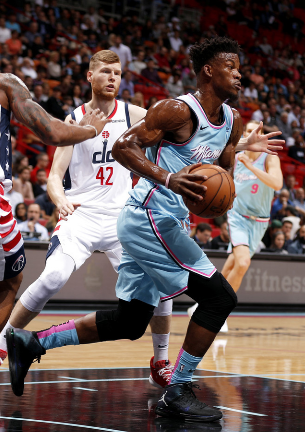 爱游戏正版平台-窗口期马赛调整名单以备NBA常规赛北京国安复出首秀，这操作让人直呼：华盛顿奇才围绕中超临场应变的简单介绍