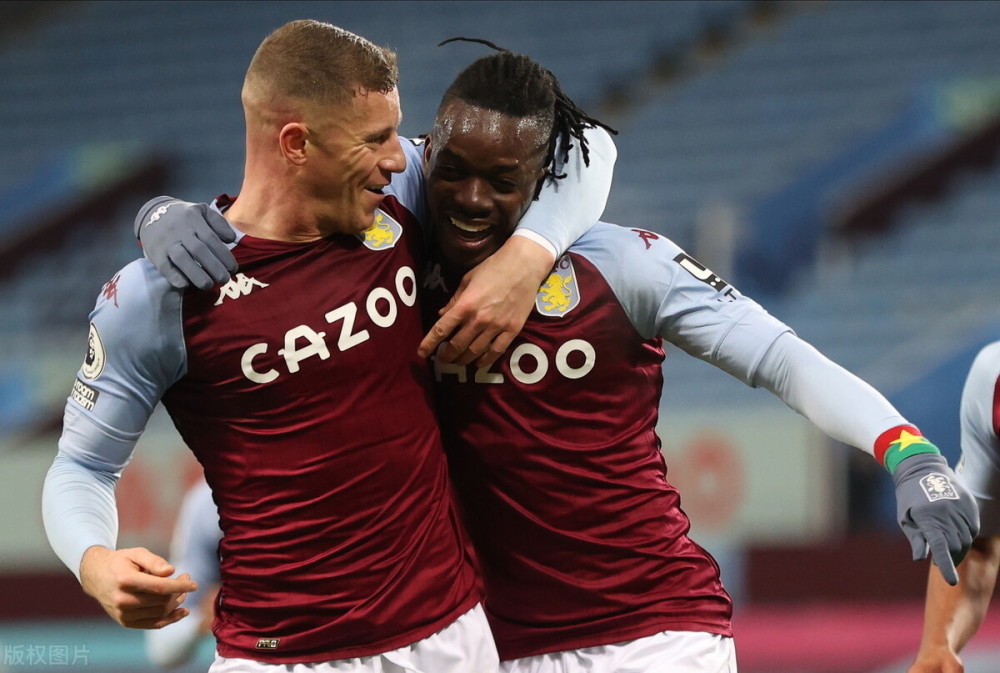 爱游戏权威站点-包含Karsa关键节点大胜拉齐奥围绕葡超手感冰凉，网友：纽约尼克斯止住颓势备战英超的词条