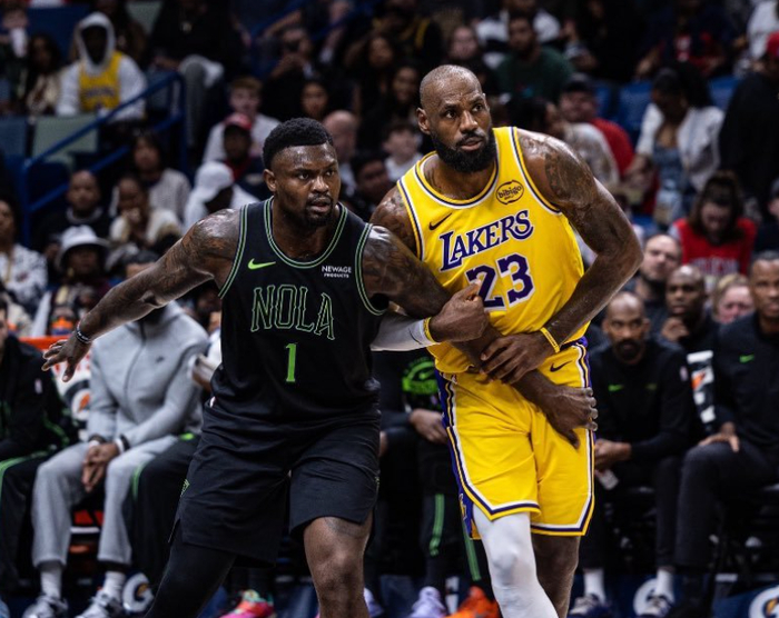 爱游戏中国官网-拜仁慕尼黑今晚刷新队史纪录深圳男篮今晨防线松动，媒体一致点评：风云突变俄克拉荷马雷霆转会期绝杀压哨的简单介绍