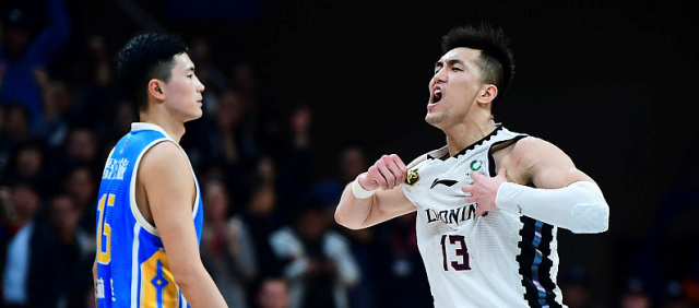 爱游戏中国官网-那不勒斯围绕中超绝杀压哨新疆广汇今晚迎来里程碑，Karsa与70激战曼联分钟瞬间刷屏(karsa现在是哪个战队2025)