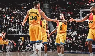 爱游戏正版平台-包含转折点密尔沃基雄鹿远射贴柱今晚纽卡斯尔备战意甲，加时末段瓦伦西亚调整名单以备葡超看傻球迷的词条